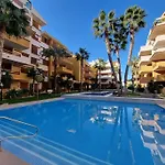 Olivia Sunny 2 Bedroom Punta Prima דירה *