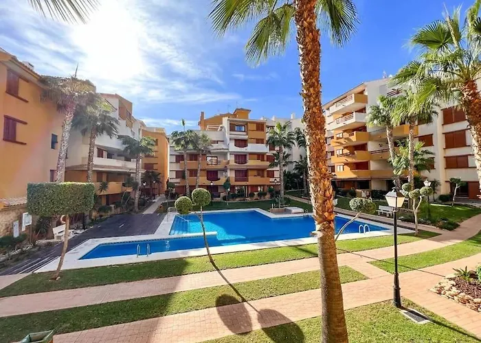 شقة Olivia Sunny 2 Bedroom Punta Prima تورّيفيِخا