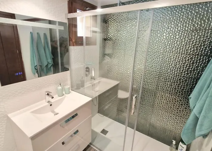 شقة Olivia Sunny 2 Bedroom Punta Prima تورّيفيِخا